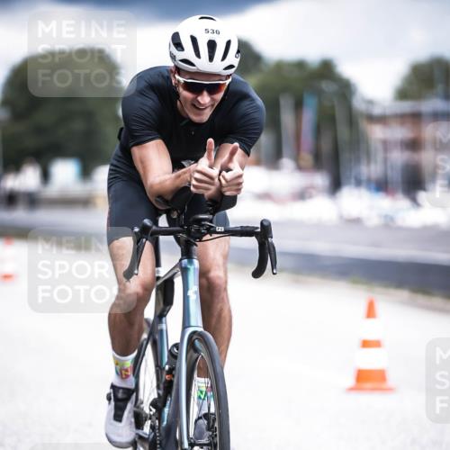 16.08.2026 - KN Förde Triathlon 2026 H.Heesch http://msf.ph/oto/9981809 16.08.2026 12:50:43 Radfahren 530, 710 meine-sportfotos.de