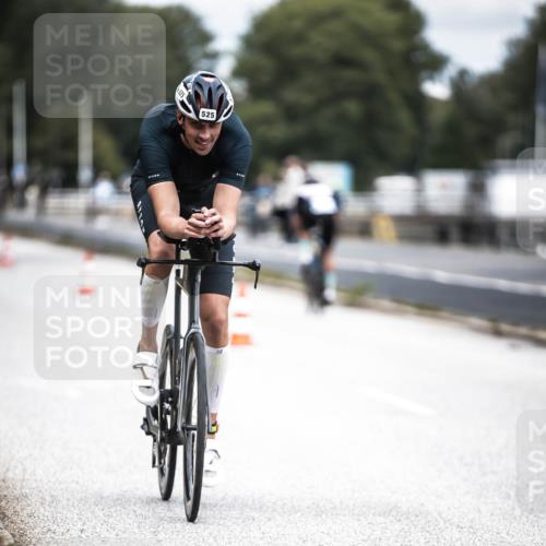 16.08.2026 - KN Förde Triathlon 2026 H.Heesch http://msf.ph/oto/9981813 16.08.2026 12:51:01 Radfahren 525, 556, 575, 588 meine-sportfotos.de
