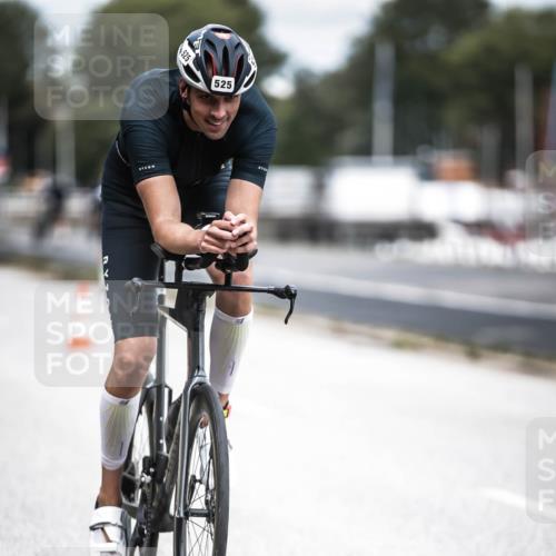 16.08.2026 - KN Förde Triathlon 2026 H.Heesch http://msf.ph/oto/9981821 16.08.2026 12:51:01 Radfahren 525, 556, 575, 588 meine-sportfotos.de