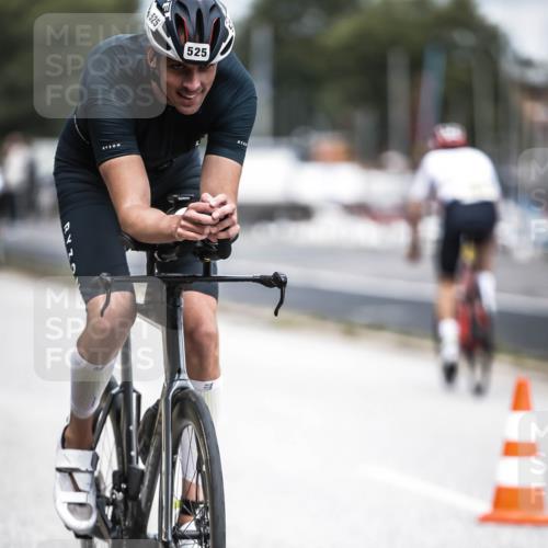 16.08.2026 - KN Förde Triathlon 2026 H.Heesch http://msf.ph/oto/9981824 16.08.2026 12:51:01 Radfahren 525, 556, 575, 588 meine-sportfotos.de