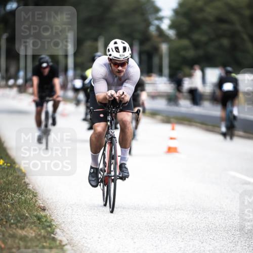 16.08.2026 - KN Förde Triathlon 2026 H.Heesch http://msf.ph/oto/9981831 16.08.2026 12:51:06 Radfahren 522, 524, 544, 547, 556, 588 meine-sportfotos.de