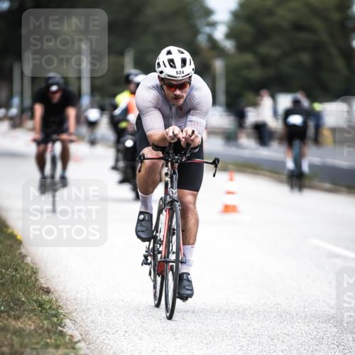 16.08.2026 - KN Förde Triathlon 2026 H.Heesch http://msf.ph/oto/9981835 16.08.2026 12:51:06 Radfahren 522, 524, 544, 547, 556, 588 meine-sportfotos.de