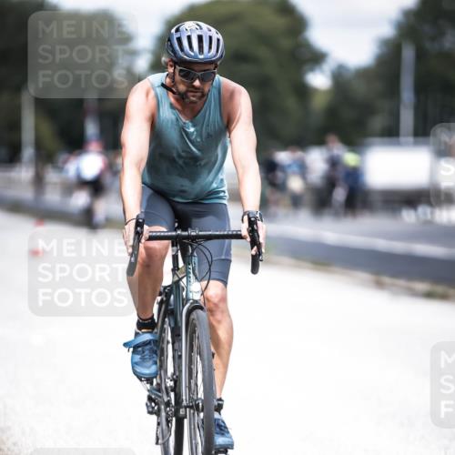 16.08.2026 - KN Förde Triathlon 2026 H.Heesch http://msf.ph/oto/9981875 16.08.2026 12:51:21 Radfahren 506 meine-sportfotos.de