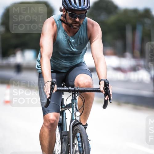 16.08.2026 - KN Förde Triathlon 2026 H.Heesch http://msf.ph/oto/9981884 16.08.2026 12:51:21 Radfahren 506 meine-sportfotos.de