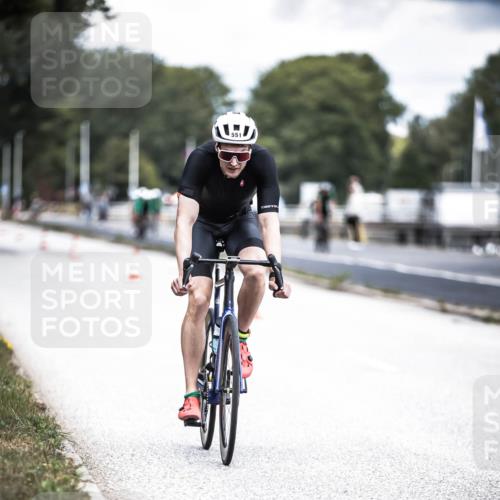 16.08.2026 - KN Förde Triathlon 2026 H.Heesch http://msf.ph/oto/9981911 16.08.2026 12:51:45 Radfahren 549, 550, 551, 574 meine-sportfotos.de