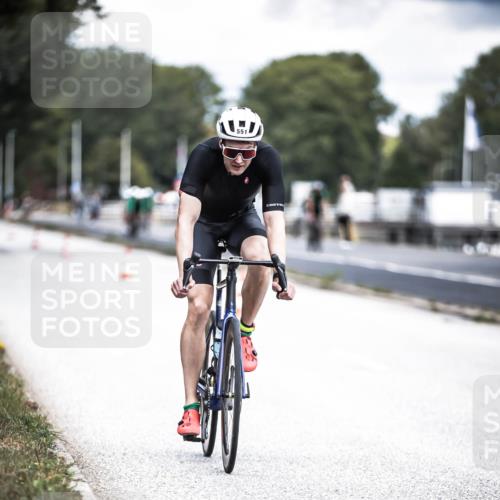 16.08.2026 - KN Förde Triathlon 2026 H.Heesch http://msf.ph/oto/9981912 16.08.2026 12:51:45 Radfahren 549, 550, 551, 574 meine-sportfotos.de