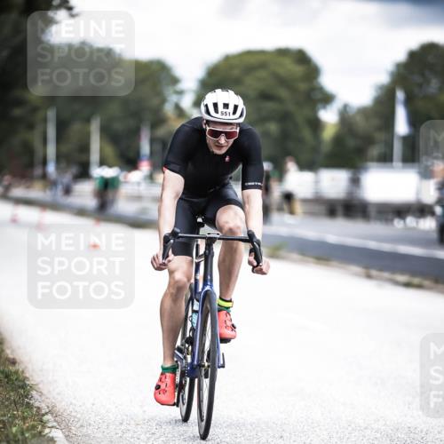 16.08.2026 - KN Förde Triathlon 2026 H.Heesch http://msf.ph/oto/9981914 16.08.2026 12:51:45 Radfahren 549, 550, 551, 574 meine-sportfotos.de