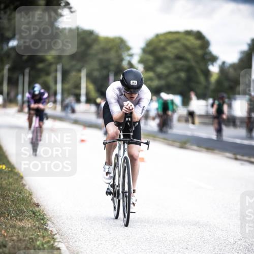 16.08.2026 - KN Förde Triathlon 2026 H.Heesch http://msf.ph/oto/9981932 16.08.2026 12:51:53 Radfahren 362, 510, 552, 557, 703 meine-sportfotos.de