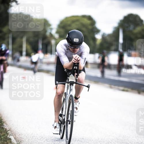 16.08.2026 - KN Förde Triathlon 2026 H.Heesch http://msf.ph/oto/9981938 16.08.2026 12:51:53 Radfahren 362, 510, 552, 557, 703 meine-sportfotos.de
