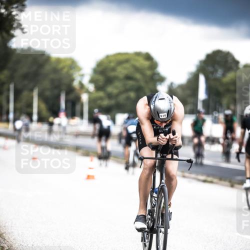 16.08.2026 - KN Förde Triathlon 2026 H.Heesch http://msf.ph/oto/9981961 16.08.2026 12:51:56 Radfahren 362, 510, 552, 703 meine-sportfotos.de