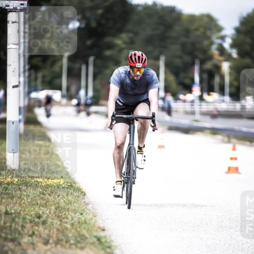 16.08.2026 - KN Förde Triathlon 2026 H.Heesch http://msf.ph/oto/9981975 16.08.2026 12:52:10 Radfahren 505, 531 meine-sportfotos.de