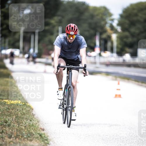 16.08.2026 - KN Förde Triathlon 2026 H.Heesch http://msf.ph/oto/9981982 16.08.2026 12:52:10 Radfahren 505, 531 meine-sportfotos.de