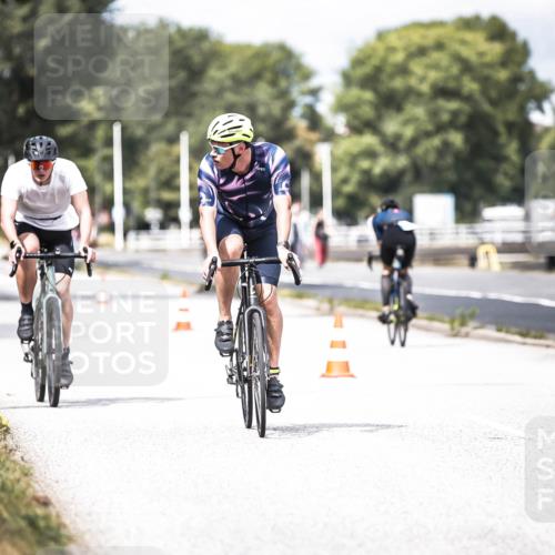 16.08.2026 - KN Förde Triathlon 2026 H.Heesch http://msf.ph/oto/9981996 16.08.2026 12:52:36 Radfahren 532, 533, 558 meine-sportfotos.de