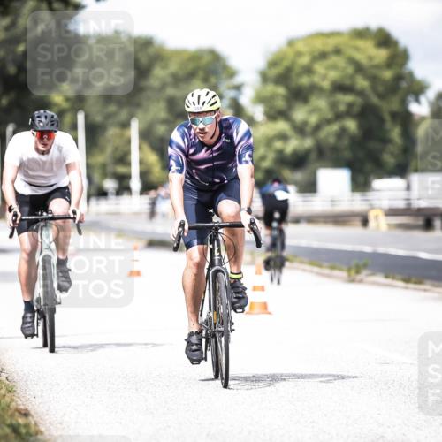 16.08.2026 - KN Förde Triathlon 2026 H.Heesch http://msf.ph/oto/9982003 16.08.2026 12:52:37 Radfahren 532, 533, 558 meine-sportfotos.de