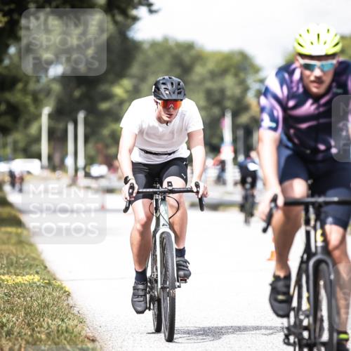 16.08.2026 - KN Förde Triathlon 2026 H.Heesch http://msf.ph/oto/9982007 16.08.2026 12:52:38 Radfahren 532, 533, 558 meine-sportfotos.de