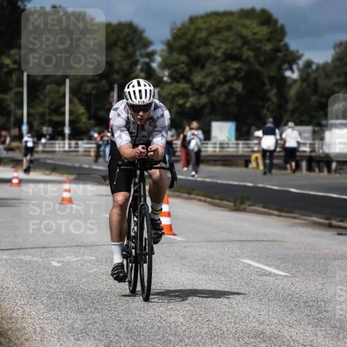 16.08.2026 - KN Förde Triathlon 2026 H.Heesch http://msf.ph/oto/9982026 16.08.2026 12:52:50 Radfahren 504, 546, 562, 580, 705, 710 meine-sportfotos.de