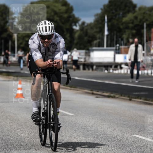16.08.2026 - KN Förde Triathlon 2026 H.Heesch http://msf.ph/oto/9982036 16.08.2026 12:52:50 Radfahren 504, 546, 562, 580, 705, 710 meine-sportfotos.de