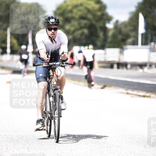 16.08.2026 - KN Förde Triathlon 2026 H.Heesch http://msf.ph/oto/9982069 16.08.2026 12:52:59 Radfahren 502, 538, 548, 587 meine-sportfotos.de