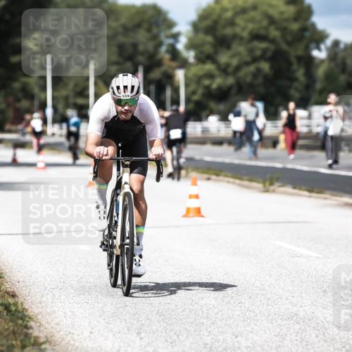 16.08.2026 - KN Förde Triathlon 2026 H.Heesch http://msf.ph/oto/9982082 16.08.2026 12:53:06 Radfahren 502, 535, 559, 587, 701, 733 meine-sportfotos.de