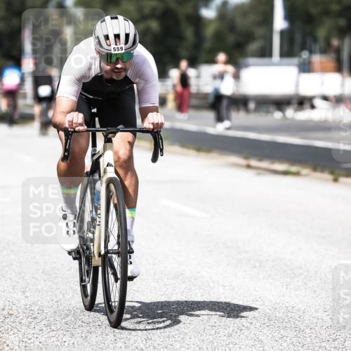 16.08.2026 - KN Förde Triathlon 2026 H.Heesch http://msf.ph/oto/9982093 16.08.2026 12:53:06 Radfahren 502, 535, 559, 587, 701, 733 meine-sportfotos.de