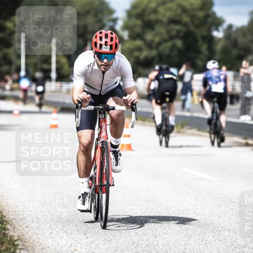 16.08.2026 - KN Förde Triathlon 2026 H.Heesch http://msf.ph/oto/9982106 16.08.2026 12:53:11 Radfahren 561, 701 meine-sportfotos.de
