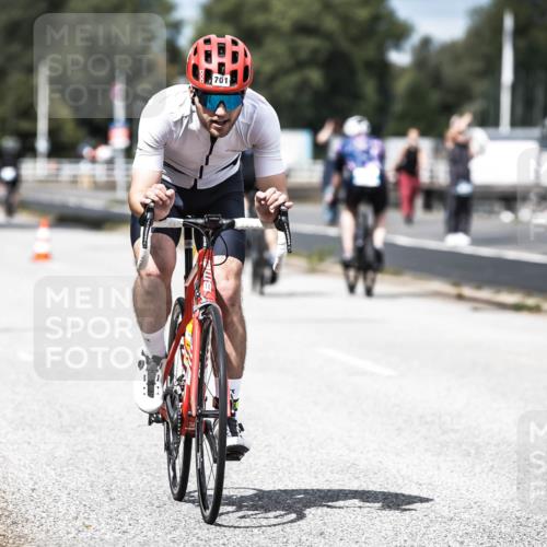 16.08.2026 - KN Förde Triathlon 2026 H.Heesch http://msf.ph/oto/9982110 16.08.2026 12:53:11 Radfahren 561, 701 meine-sportfotos.de