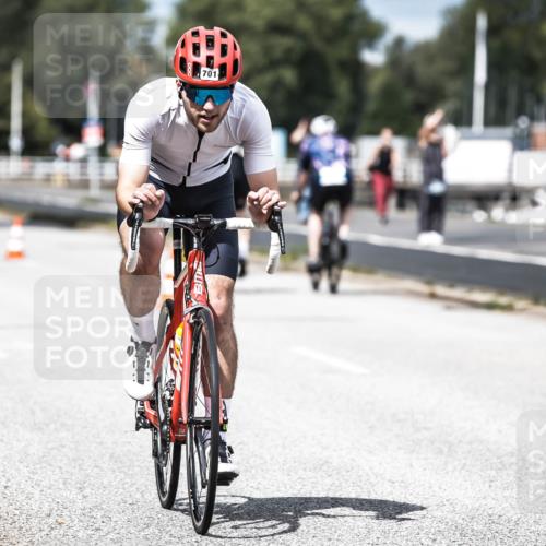 16.08.2026 - KN Förde Triathlon 2026 H.Heesch http://msf.ph/oto/9982111 16.08.2026 12:53:11 Radfahren 561, 701 meine-sportfotos.de