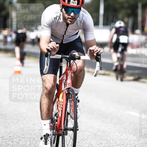 16.08.2026 - KN Förde Triathlon 2026 H.Heesch http://msf.ph/oto/9982118 16.08.2026 12:53:11 Radfahren 561, 701 meine-sportfotos.de