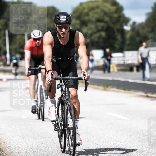 16.08.2026 - KN Förde Triathlon 2026 H.Heesch http://msf.ph/oto/9982141 16.08.2026 12:53:24 Radfahren 517, 556, 569, 588, 719 meine-sportfotos.de