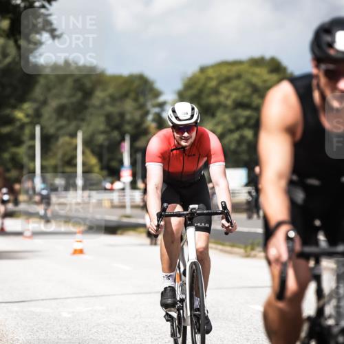 16.08.2026 - KN Förde Triathlon 2026 H.Heesch http://msf.ph/oto/9982143 16.08.2026 12:53:25 Radfahren 517, 556, 569, 588, 719 meine-sportfotos.de