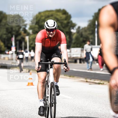 16.08.2026 - KN Förde Triathlon 2026 H.Heesch http://msf.ph/oto/9982148 16.08.2026 12:53:25 Radfahren 517, 556, 569, 588, 719 meine-sportfotos.de