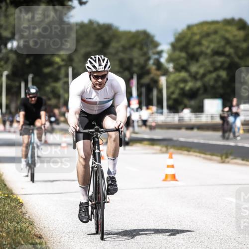 16.08.2026 - KN Förde Triathlon 2026 H.Heesch http://msf.ph/oto/9982162 16.08.2026 12:53:33 Radfahren 544, 575 meine-sportfotos.de