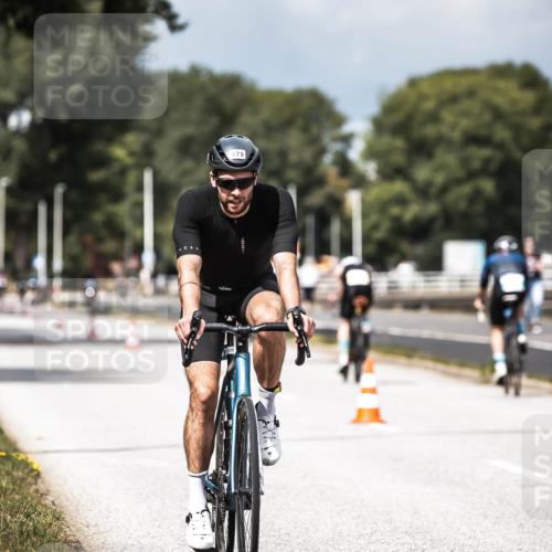 16.08.2026 - KN Förde Triathlon 2026 H.Heesch http://msf.ph/oto/9982179 16.08.2026 12:53:35 Radfahren 544, 575 meine-sportfotos.de