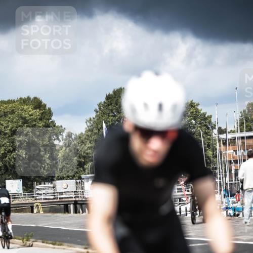 16.08.2026 - KN Förde Triathlon 2026 H.Heesch http://msf.ph/oto/9982196 16.08.2026 12:53:59 Radfahren 512, 549, 557, 571 meine-sportfotos.de