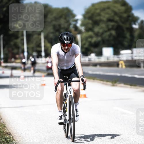 16.08.2026 - KN Förde Triathlon 2026 H.Heesch http://msf.ph/oto/9982203 16.08.2026 12:54:01 Radfahren 512, 549, 557, 571 meine-sportfotos.de