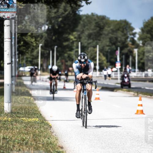 16.08.2026 - KN Förde Triathlon 2026 H.Heesch http://msf.ph/oto/9982219 16.08.2026 12:54:06 Radfahren 505, 545, 574 meine-sportfotos.de