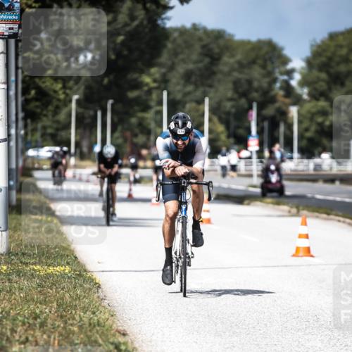 16.08.2026 - KN Förde Triathlon 2026 H.Heesch http://msf.ph/oto/9982222 16.08.2026 12:54:06 Radfahren 505, 545, 574 meine-sportfotos.de