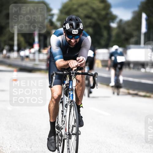16.08.2026 - KN Förde Triathlon 2026 H.Heesch http://msf.ph/oto/9982245 16.08.2026 12:54:07 Radfahren 505, 545, 574 meine-sportfotos.de