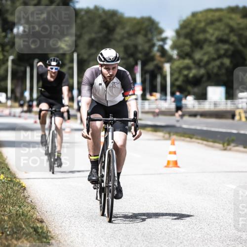 16.08.2026 - KN Förde Triathlon 2026 H.Heesch http://msf.ph/oto/9982273 16.08.2026 12:54:15 Radfahren 550, 703 meine-sportfotos.de