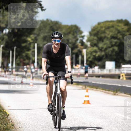 16.08.2026 - KN Förde Triathlon 2026 H.Heesch http://msf.ph/oto/9982281 16.08.2026 12:54:17 Radfahren 508, 550, 703 meine-sportfotos.de