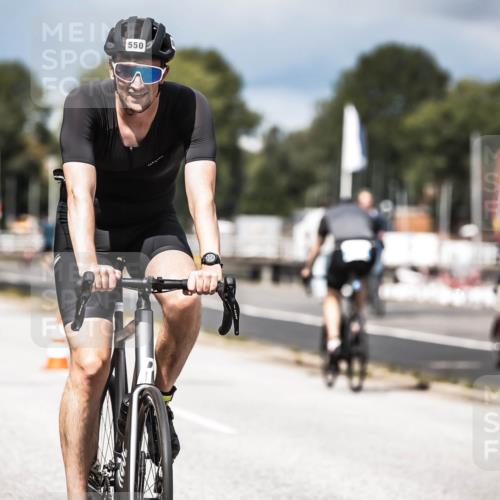 16.08.2026 - KN Förde Triathlon 2026 H.Heesch http://msf.ph/oto/9982297 16.08.2026 12:54:17 Radfahren 508, 550, 703 meine-sportfotos.de