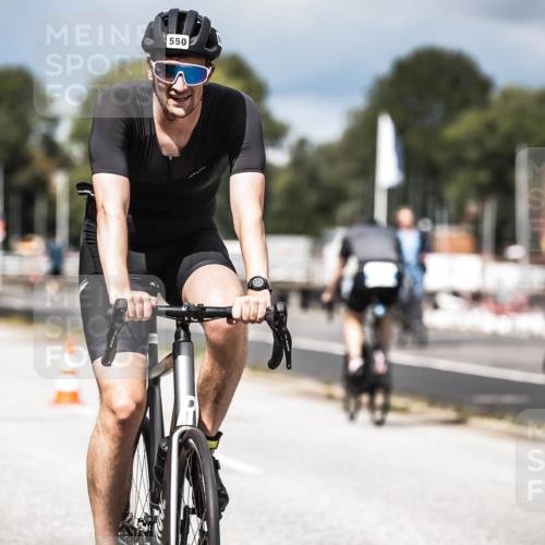 16.08.2026 - KN Förde Triathlon 2026 H.Heesch http://msf.ph/oto/9982298 16.08.2026 12:54:17 Radfahren 508, 550, 703 meine-sportfotos.de