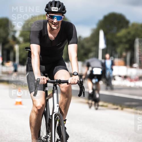 16.08.2026 - KN Förde Triathlon 2026 H.Heesch http://msf.ph/oto/9982299 16.08.2026 12:54:17 Radfahren 508, 550, 703 meine-sportfotos.de