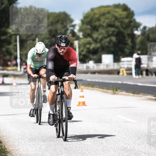 16.08.2026 - KN Förde Triathlon 2026 H.Heesch http://msf.ph/oto/9982305 16.08.2026 12:54:32 Radfahren 518, 539, 591, 702, 707 meine-sportfotos.de