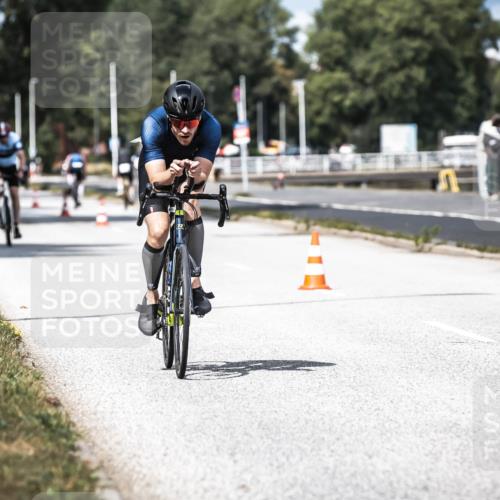 16.08.2026 - KN Förde Triathlon 2026 H.Heesch http://msf.ph/oto/9982330 16.08.2026 12:54:42 Radfahren 503, 568, 708 meine-sportfotos.de