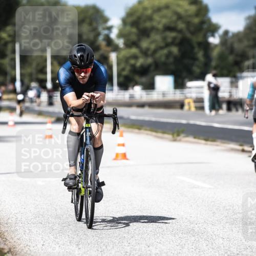 16.08.2026 - KN Förde Triathlon 2026 H.Heesch http://msf.ph/oto/9982337 16.08.2026 12:54:43 Radfahren 503, 708 meine-sportfotos.de