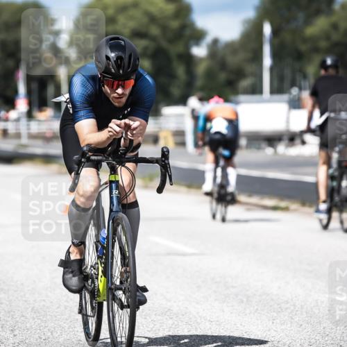 16.08.2026 - KN Förde Triathlon 2026 H.Heesch http://msf.ph/oto/9982345 16.08.2026 12:54:43 Radfahren 503, 708 meine-sportfotos.de