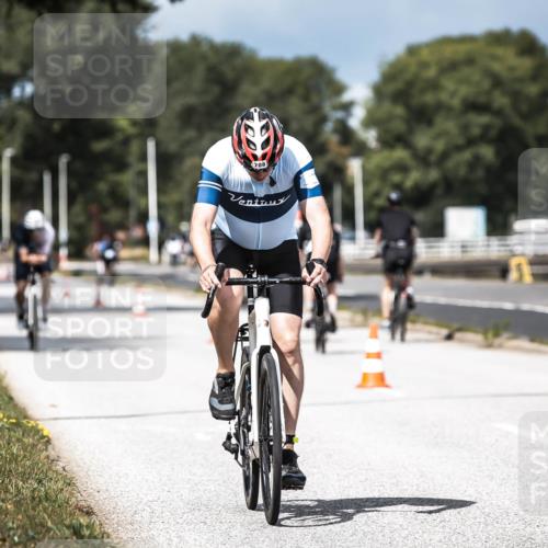 16.08.2026 - KN Förde Triathlon 2026 H.Heesch http://msf.ph/oto/9982348 16.08.2026 12:54:47 Radfahren 532, 566, 708 meine-sportfotos.de