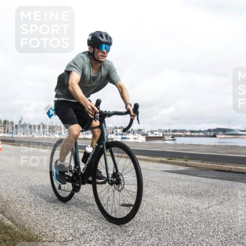 16.08.2026 - KN Förde Triathlon 2026 H.Heesch http://msf.ph/oto/9982351 16.08.2026 11:30:44 Radfahren 386, 411, 425 meine-sportfotos.de