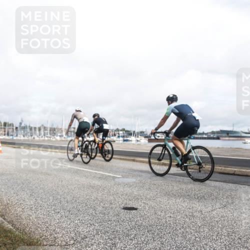 16.08.2026 - KN Förde Triathlon 2026 H.Heesch http://msf.ph/oto/9982359 16.08.2026 11:31:11 Radfahren 388, 427 meine-sportfotos.de